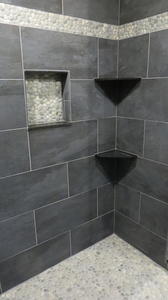 Speckled Pebble Shower Floor and Accents