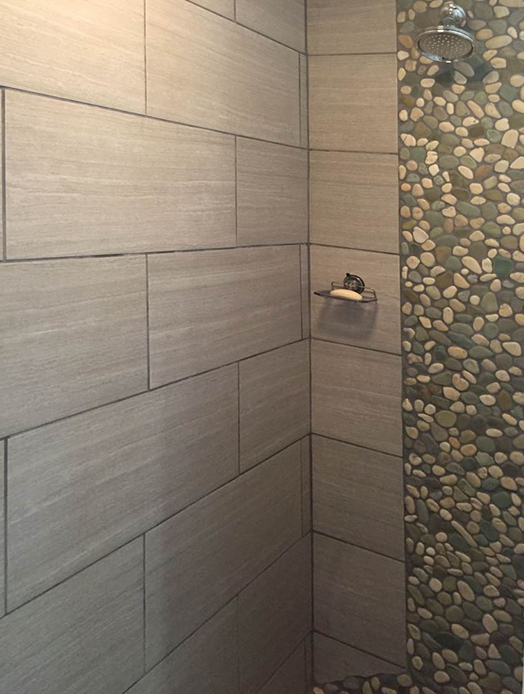 Sea Green and White Pebble Shower Accent